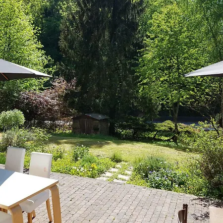 ゲストハウス Panama Selva Backpacker ディナン